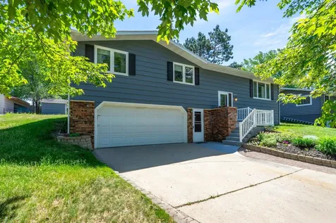 1713 Graydon Avenue Brainerd MN 56401