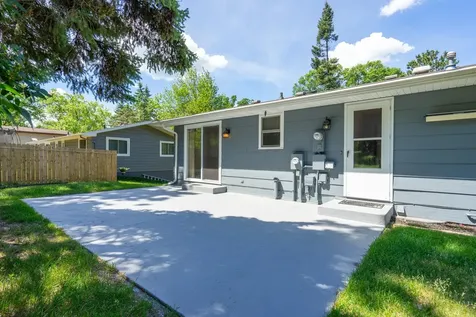 1713 Graydon Avenue Brainerd MN 56401