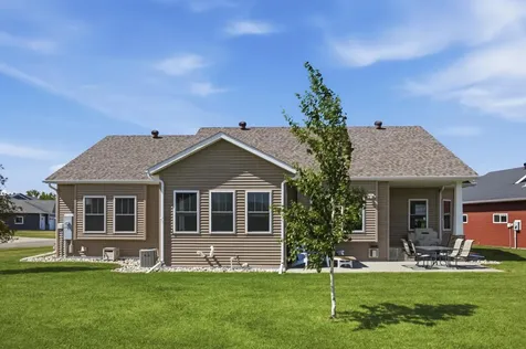 1406 W Summerwood Trail Dilworth MN 56529