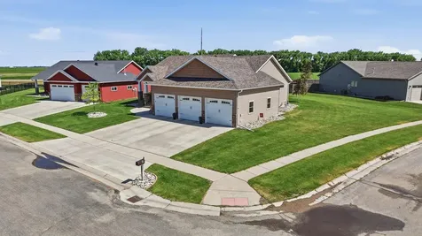 1406 W Summerwood Trail Dilworth MN 56529
