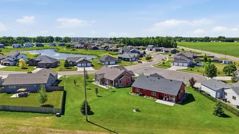 1406 W Summerwood Trail Dilworth MN 56529
