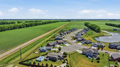 1406 W Summerwood Trail Dilworth MN 56529