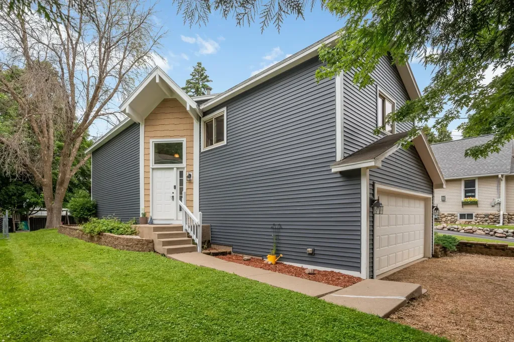 5932 Hillcrest Road Mound MN 55364