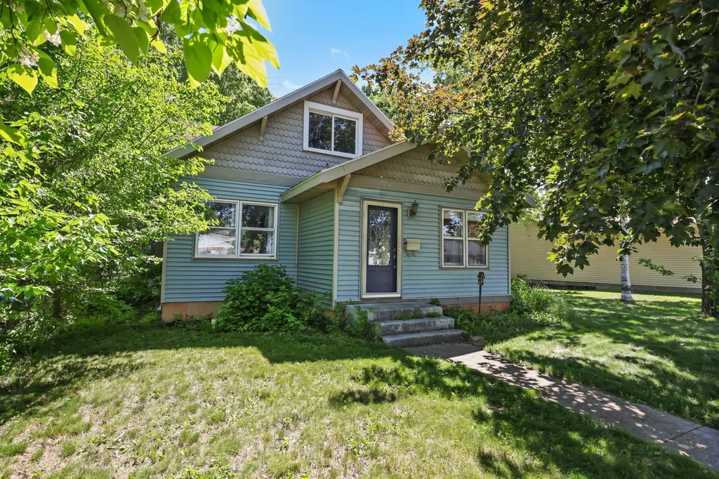 1024 N 30th Avenue Saint Cloud MN 56303