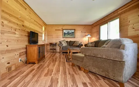19367 150th Avenue Milaca MN 56353