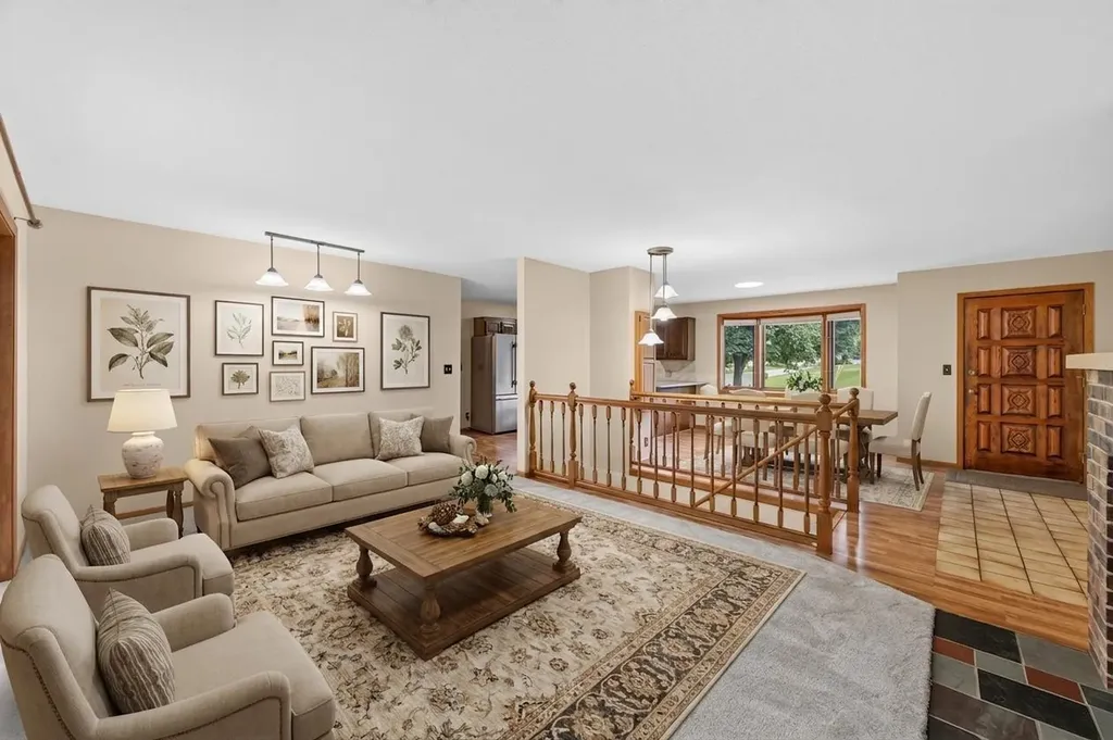 7712 Riverdale Drive N Brooklyn Park MN 55444