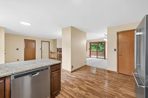 7712 Riverdale Drive N Brooklyn Park MN 55444