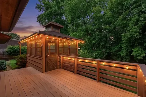 7712 Riverdale Drive N Brooklyn Park MN 55444