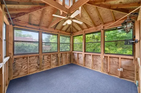 7712 Riverdale Drive N Brooklyn Park MN 55444