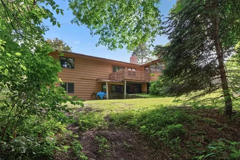 7712 Riverdale Drive N Brooklyn Park MN 55444