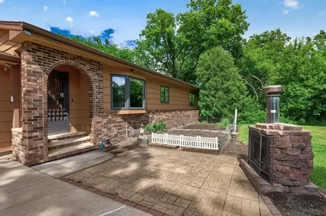 7712 Riverdale Drive N Brooklyn Park MN 55444
