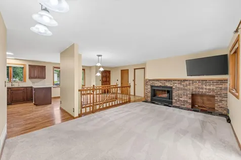 7712 Riverdale Drive N Brooklyn Park MN 55444