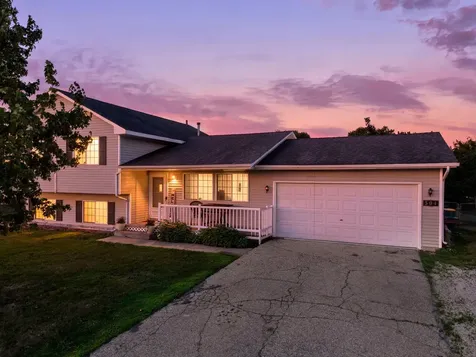 504 S Maple Street Belle Plaine MN 56011