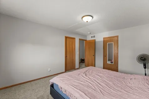 504 S Maple Street Belle Plaine MN 56011