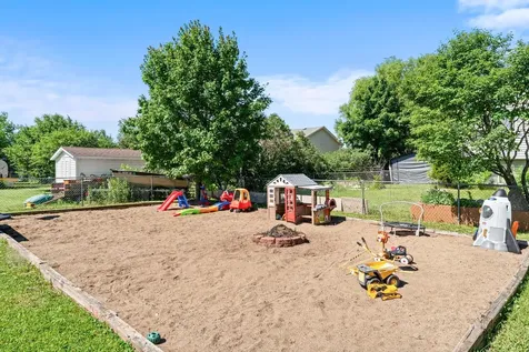 504 S Maple Street Belle Plaine MN 56011