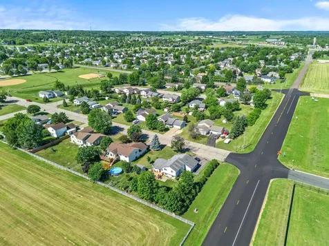 504 S Maple Street Belle Plaine MN 56011