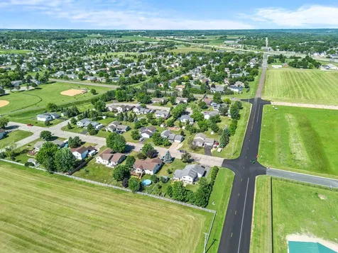 504 S Maple Street Belle Plaine MN 56011