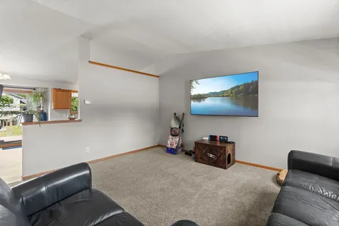 504 S Maple Street Belle Plaine MN 56011
