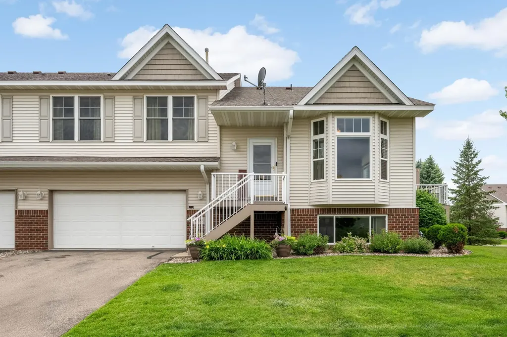 20683 Hampshire Way Lakeville MN 55044