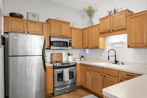 20683 Hampshire Way Lakeville MN 55044