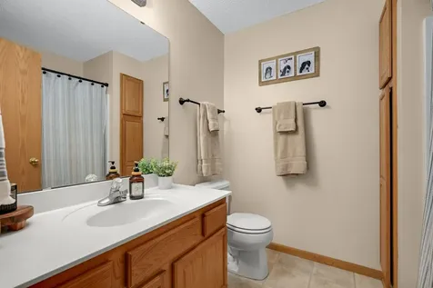 20683 Hampshire Way Lakeville MN 55044