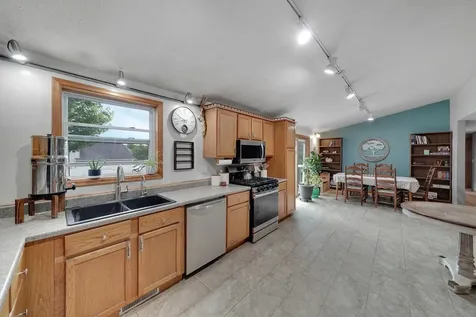320 N West Street Belle Plaine MN 56011