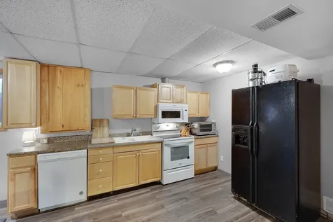 320 N West Street Belle Plaine MN 56011