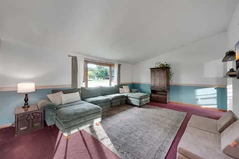 320 N West Street Belle Plaine MN 56011