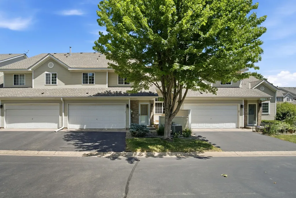 8854 Spring Lane Woodbury MN 55125