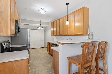 5075 N Holly Lane Plymouth MN 55446