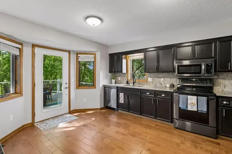 12904 Essex Way Apple Valley MN 55124