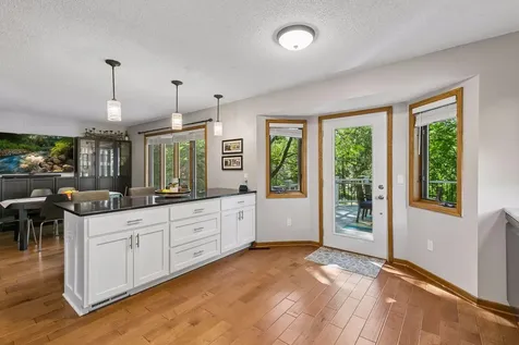 12904 Essex Way Apple Valley MN 55124