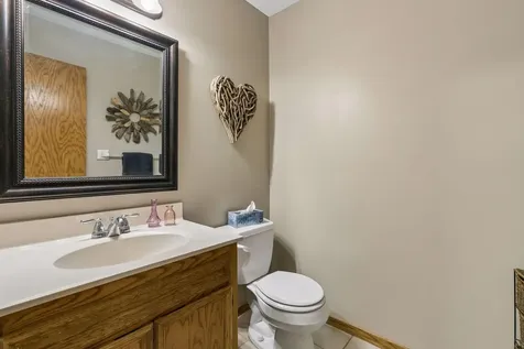 12904 Essex Way Apple Valley MN 55124