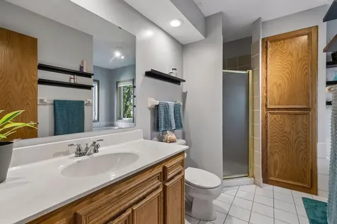 12904 Essex Way Apple Valley MN 55124