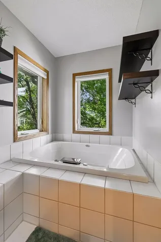 12904 Essex Way Apple Valley MN 55124