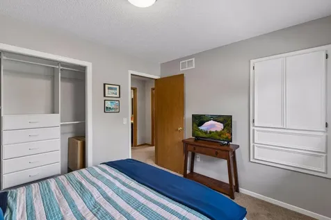 12904 Essex Way Apple Valley MN 55124