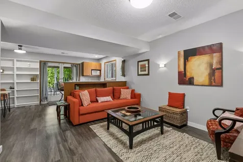 12904 Essex Way Apple Valley MN 55124