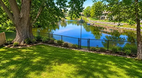8317 Idaho Avenue N Brooklyn Park MN 55445