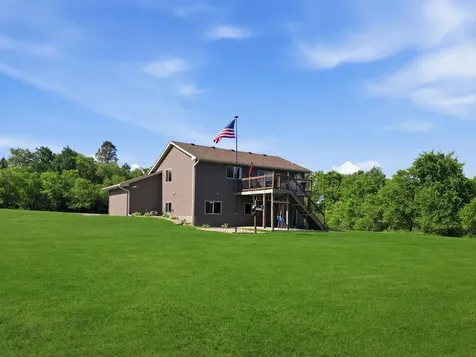 10420 256th Avenue NW Zimmerman MN 55398