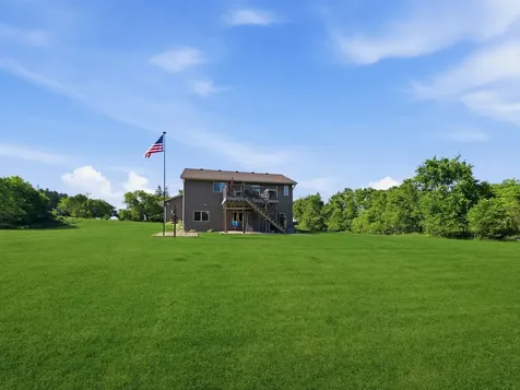 10420 256th Avenue NW Zimmerman MN 55398