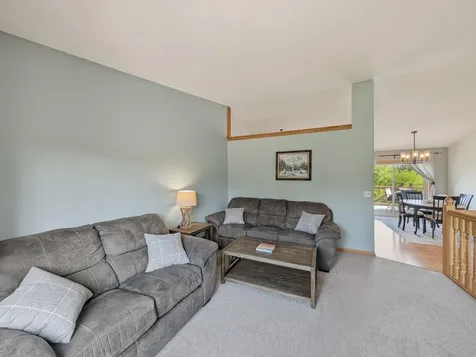 10420 256th Avenue NW Zimmerman MN 55398