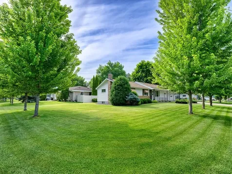 1422 10th Avenue Anoka MN 55303