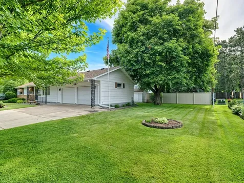 1422 10th Avenue Anoka MN 55303