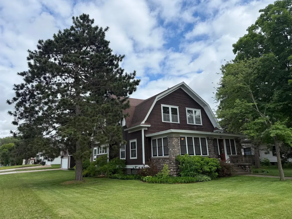 401 3rd Street SE Little Falls MN 56345