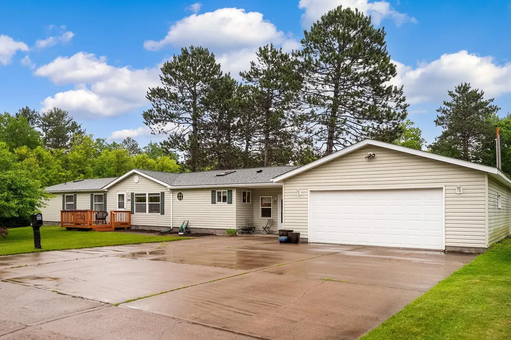 728 Allen Street Cloquet MN 55720