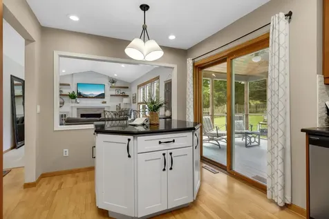 3145 Copper Oaks Trail Woodbury MN 55125
