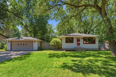 2808 Laport Drive Mounds View MN 55112