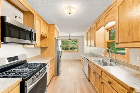 2808 Laport Drive Mounds View MN 55112