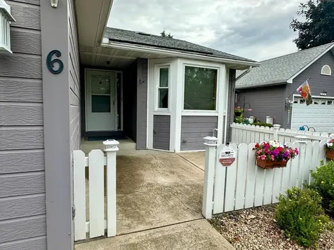 6 Oak Ridge Trail Circle Pines MN 55014