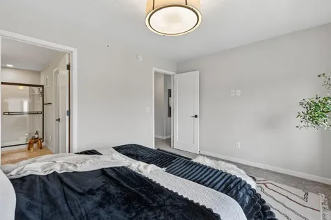 5034 161st St W 161st Lakeville MN 55044
